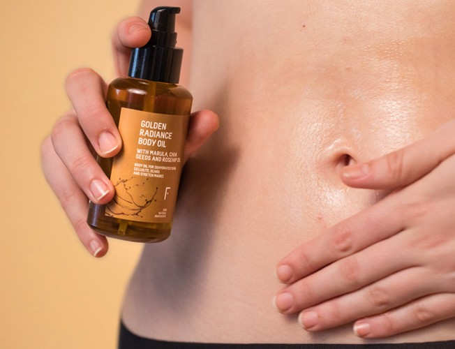 como nutrir tu piel con un aceite corporal hidratante