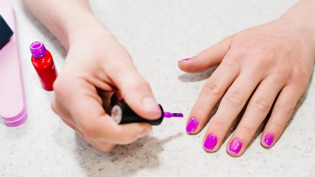 como pintar unas de gel en casa