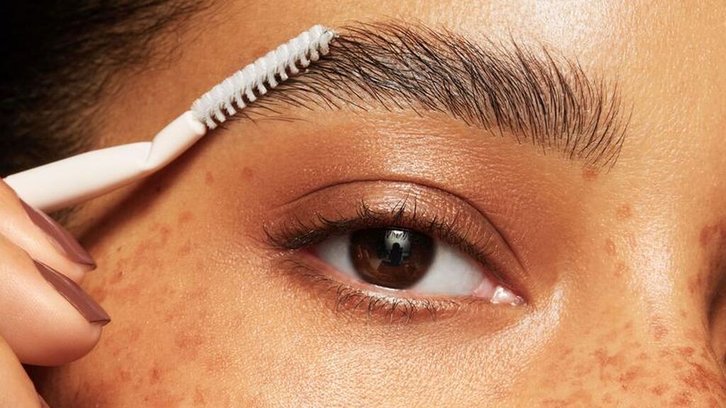 la cera para cejas es adecuada para todo tipo de cejas