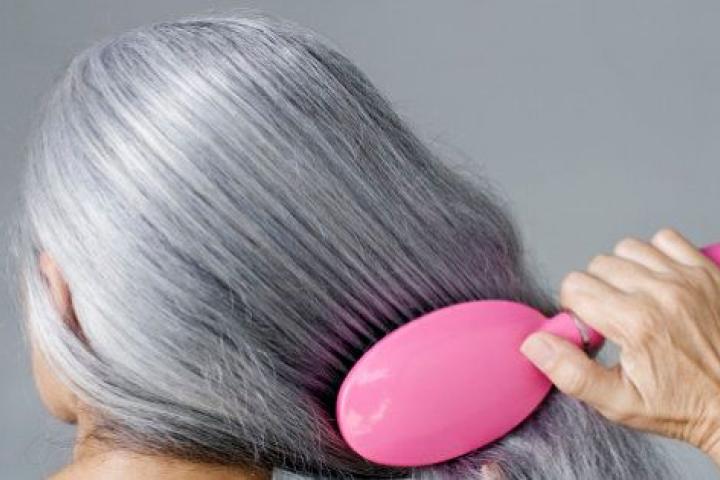 mitos comunes sobre las canas