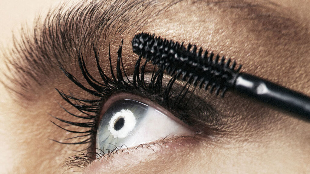 puedo usar el acondicionador de pestanas como base para el rimel