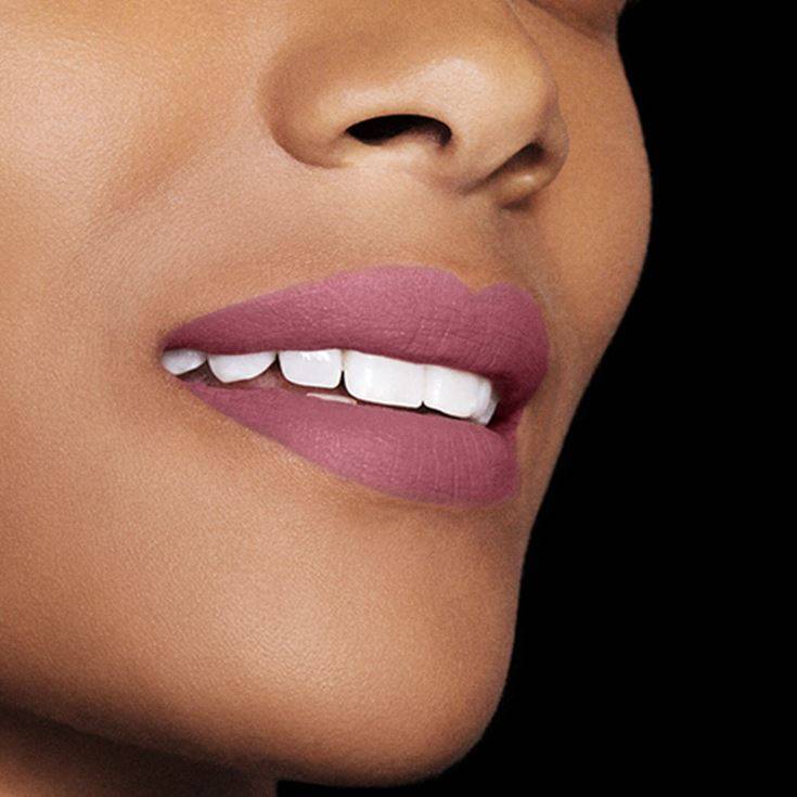 que color de labios le quedan a las morenas