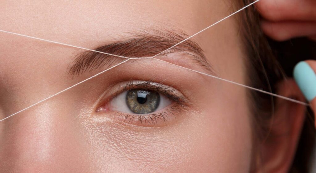 que es mejor depilarse las cejas con cera o hilo